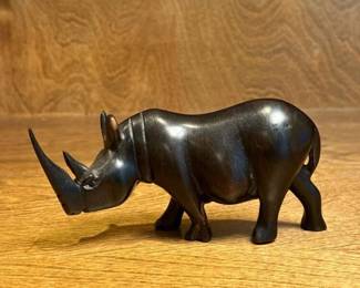 106 carvedafricanebonywoodrhinocerosfig