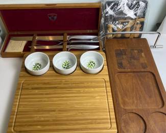 250 assortedcutleryandcharcuterieboards