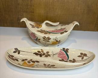 156 redwingpotterycoveredcasseroledish
