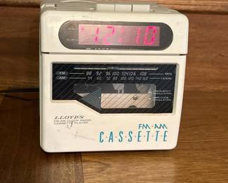 061 lloydsfmamclockradiocassetteplaye