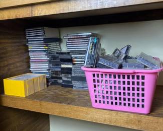 247 largeassortedcassetteandcdlot