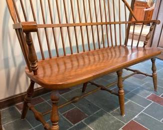 194 ethanallenberkshirebench58windsors
