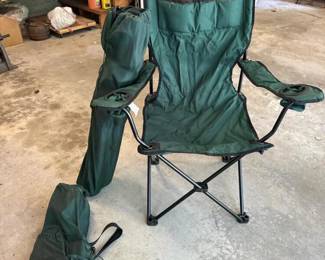 207 pairofgreenportablefoldingcampingc