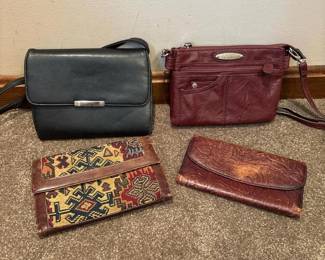 051 fourvintagewomenshandbagsandwallet