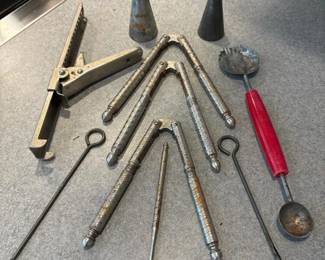 265 vintagekitchenutensils