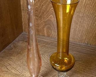 311 pairkoreanetchedglassbudvases