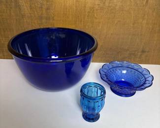 162 blueglasslotlargemixingbowlhobnail