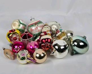 009 vintageglasschristmasornamentslotas