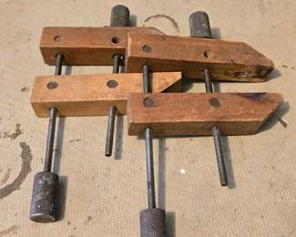 037 setof2woodenhandscrewclampssteel