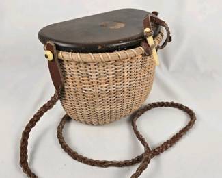 019 vintagewovenfishingcreelbasketwood
