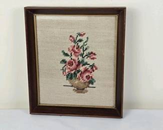098 framedvintagefloralneedlepointroses