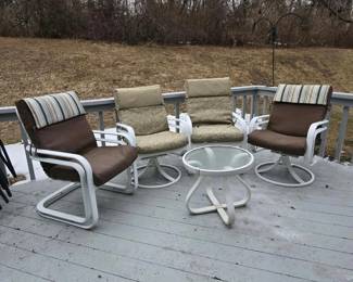 153 whitealuminumpatiochairsetwithcush