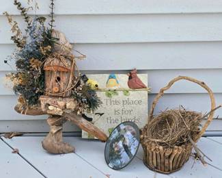 302 rusticdriftwoodbirdhousebasketwithr