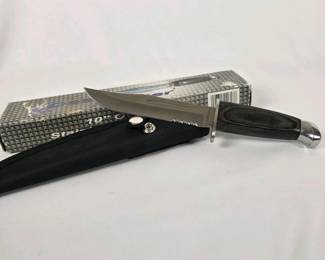 171 stainlesssteelbowieknifewoodhandle