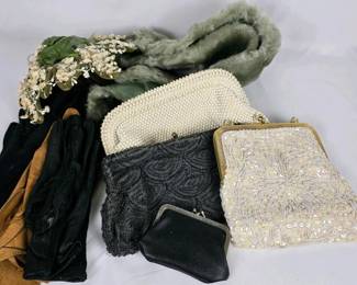 373 vintagebeadedeveningpursesanddress