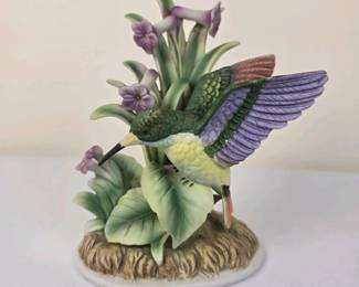 088 royalcrownporcelainhummingbirdfiguri