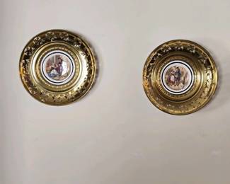 038 regencybonechinagoldwallplatespair