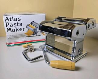 294 atlas150mmdeluxemanualpastamakerm