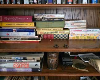 112 assortedvintagecookbookslot