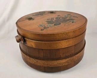 133 vintagewoodensewingbaskethandpainte