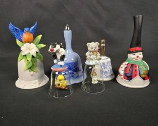 260 groupofthemeddecorativecollectibleb