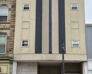  Shop all three floors! 
