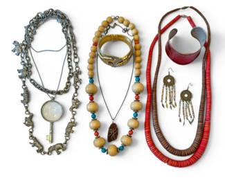 AnimalThemed Beaded Jewelry