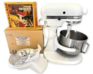KitchenAid Stand Mixer w Attachments Model K5A