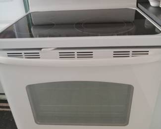 GE Ceramic Top Stove