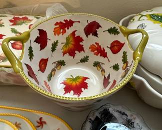 Temp-tations Harvest Leaves Serving Bowl