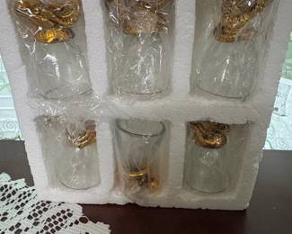 Animal Head Base Shot Glasses Set