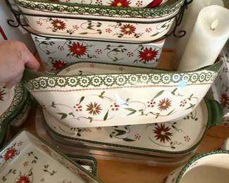 Temptations Old World Poinsettia Oval Baker second image