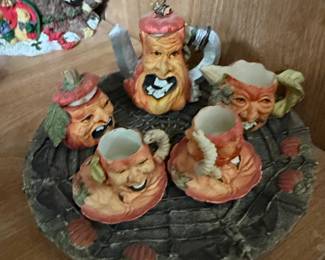 Fitz and Floyd Halloween Pumpkin Teapot and Cups Set