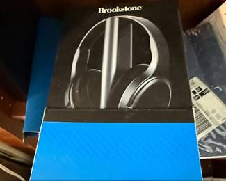 Brookstone Airphones RF Wireless Headphone System with Charging Dock
