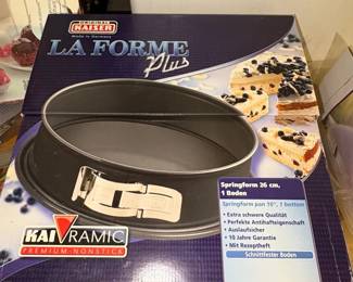 Kaiser La Forme Plus cm Springform Pan