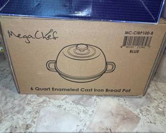 MegaChef Quart Enameled Cast Iron Bread Pot MCCIBPB