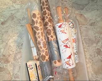 Williams Sonoma Harvest Impression Embossed Rolling Pin and Cardinal Printed Rolling Pin