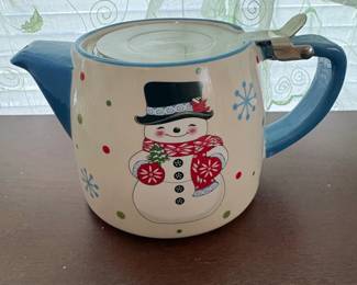 Temptations by Tara Winter Whimsy Snowman Teapot