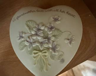 WWA INC A Grandmother's Remembrance Porcelain Heart Dish