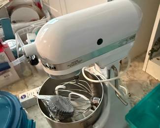 KitchenAid Pro Series BowlLift Stand Mixer second image