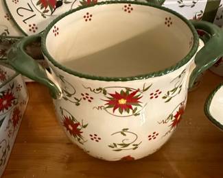 Temp-tations Poinsettia & Cardinals Soup Tureen with Lid