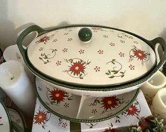 Temp-tations Poinsettia Pattern Divided Serving Dish with Lid