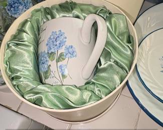 Hydrangea Lord, Your Love Ceramic Mug in Presentation Box