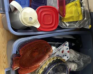 tupperware, serving supplies, plastic cups