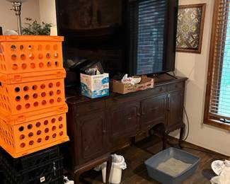 Flat screen TV, buffet