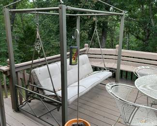 Patio swing