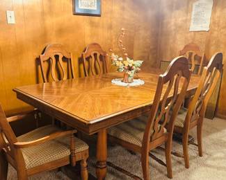 Dining table with 6 chairs, protective cover available 