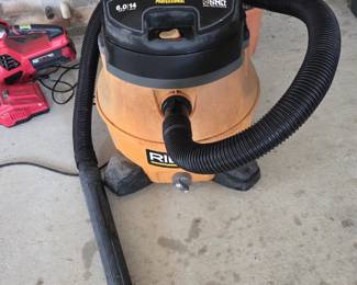 Rigid brand shop vac pro