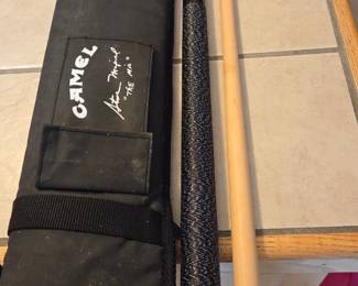 Joe Camel pool cue in case