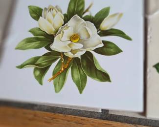 Magnolia trivet